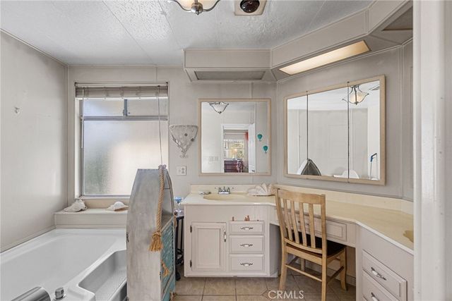 4095 Fruit Street, La Verne, CA 91750