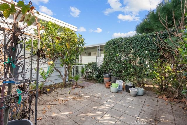 4095 Fruit Street, La Verne, CA 91750