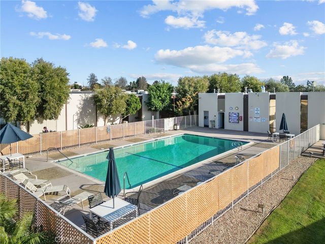 4095 Fruit Street, La Verne, CA 91750