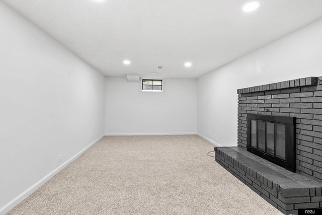3612 S 106 Street, Omaha, NE 68124