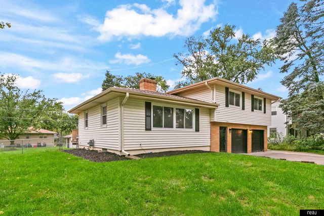 3612 S 106 Street, Omaha, NE 68124