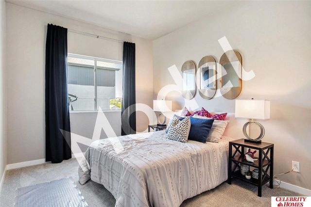 10702 Portage Drive, Papillion, NE 68046