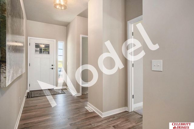 10702 Portage Drive, Papillion, NE 68046