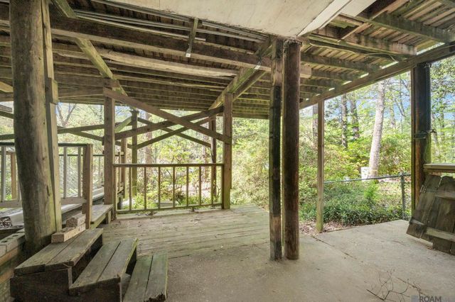 12323 Azalea Cir, St Francisville, LA 70775