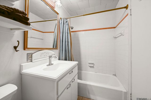 12323 Azalea Cir, St Francisville, LA 70775