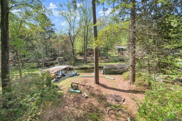 12323 Azalea Cir, St Francisville, LA 70775