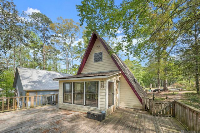 12323 Azalea Cir, St Francisville, LA 70775