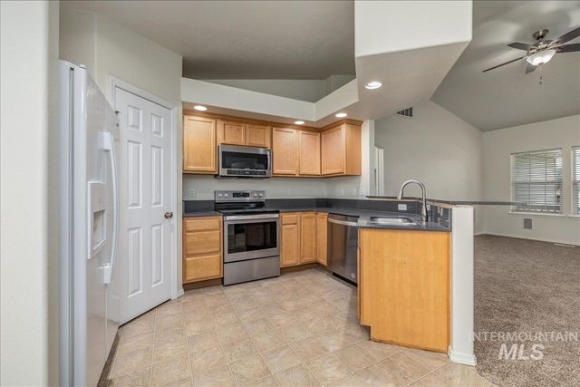 16571 Chino Ave, Caldwell, ID 83607