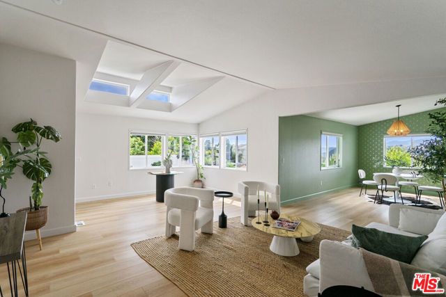 133 Pueblo Lane, Topanga (los Angeles), CA 90290