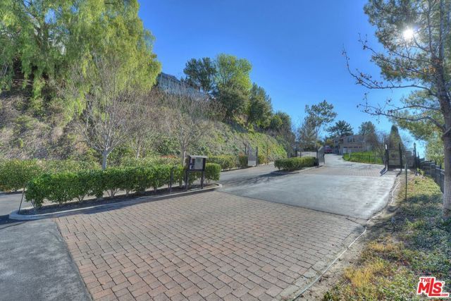 133 Pueblo Lane, Topanga (los Angeles), CA 90290