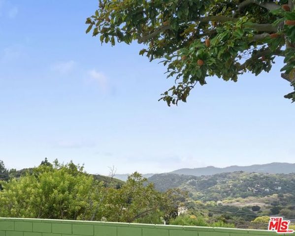133 Pueblo Lane, Topanga (los Angeles), CA 90290