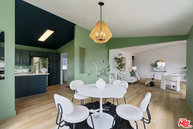 133 Pueblo Lane, Topanga (los Angeles), CA 90290
