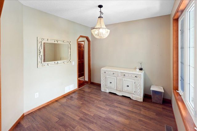 2001 Buffalo Run Road, Buffalo, MN 55313