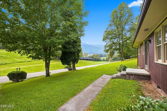 18688 Federal Road, Hiltons, VA 24258