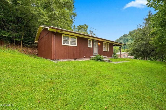 18688 Federal Road, Hiltons, VA 24258