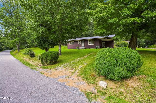 18688 Federal Road, Hiltons, VA 24258