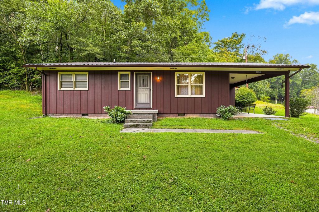 18688 Federal Road, Hiltons, VA 24258