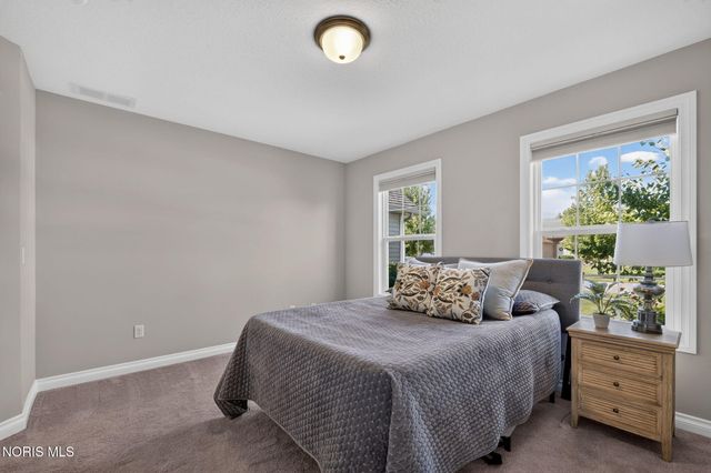 26087 Turnbridge Drive, Perrysburg, OH 43551