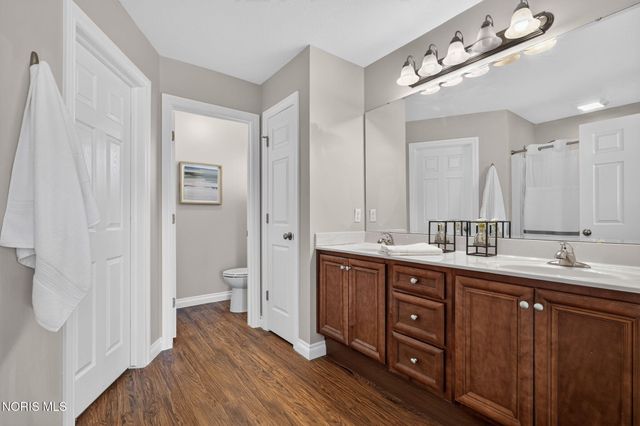 26087 Turnbridge Drive, Perrysburg, OH 43551
