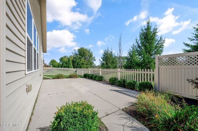 26087 Turnbridge Drive, Perrysburg, OH 43551