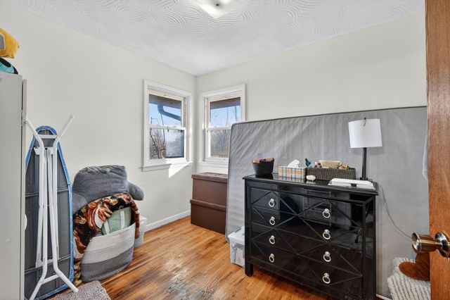 303 Lacona Avenue, Des Moines, IA 50315