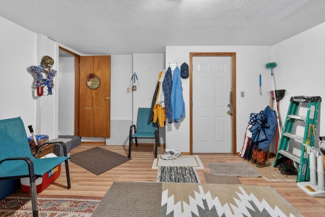 303 Lacona Avenue, Des Moines, IA 50315