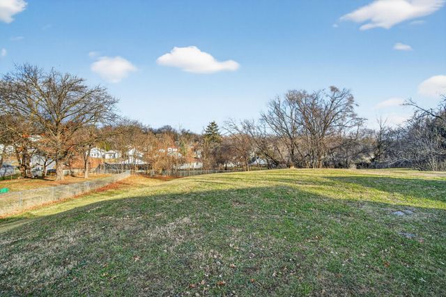 303 Lacona Avenue, Des Moines, IA 50315