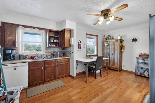 303 Lacona Avenue, Des Moines, IA 50315