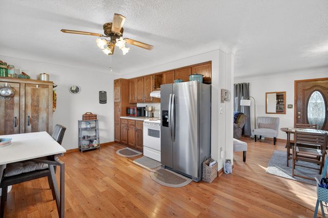 303 Lacona Avenue, Des Moines, IA 50315