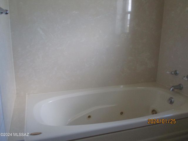 333 S IRONWOOD Lane, Willcox, AZ 85643