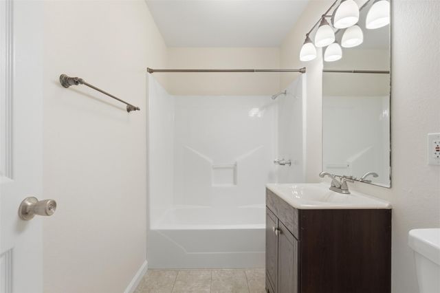 250 E Keanahalululu LN, Bastrop, TX 78602