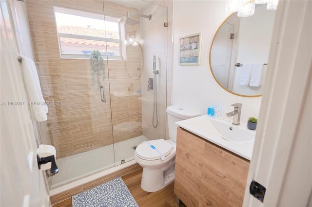 1232 SW 30th Pl, Miami, FL 33135