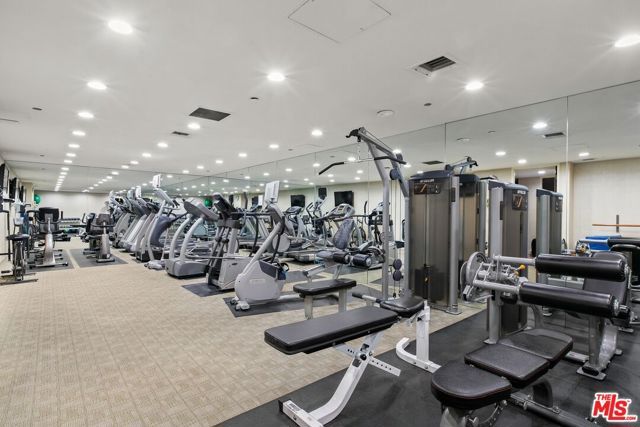 300 N Swall Drive 256, Beverly Hills, CA 90211