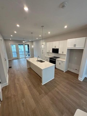 989 Bibbs Circle NW 24, Atlanta, GA 30318