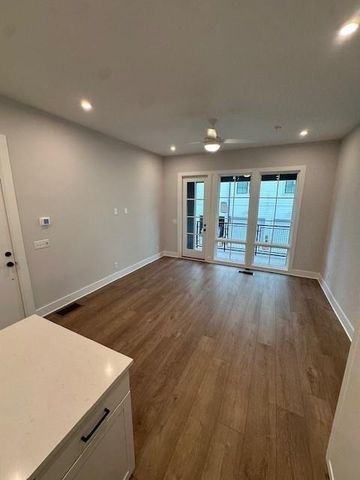 989 Bibbs Circle NW 24, Atlanta, GA 30318
