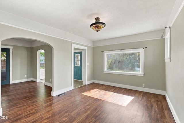 2229 Spring Street, Medford, OR 97504