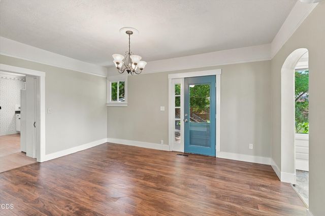 2229 Spring Street, Medford, OR 97504
