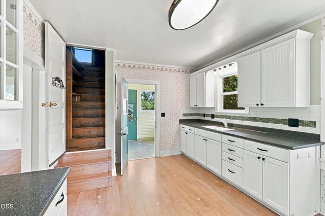 2229 Spring Street, Medford, OR 97504