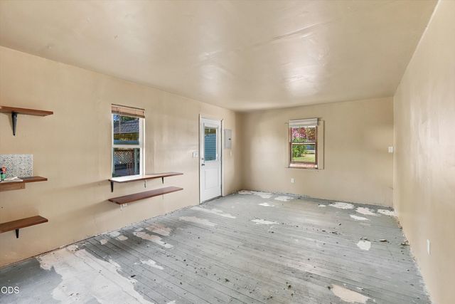 2229 Spring Street, Medford, OR 97504