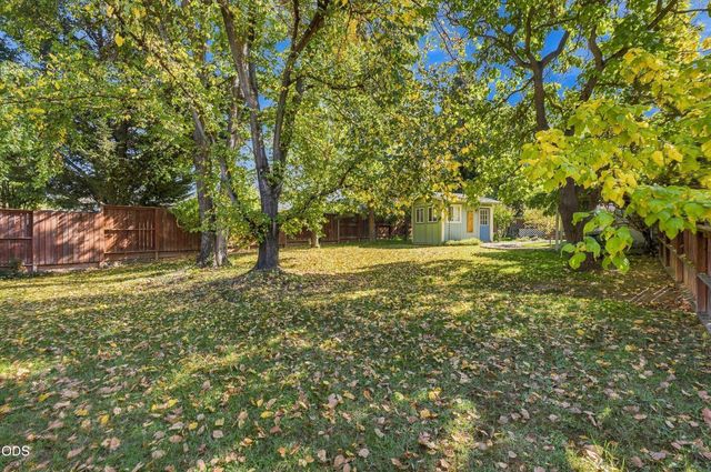 2229 Spring Street, Medford, OR 97504