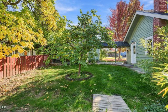 2229 Spring Street, Medford, OR 97504