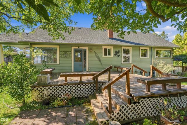 2229 Spring Street, Medford, OR 97504