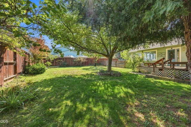 2229 Spring Street, Medford, OR 97504