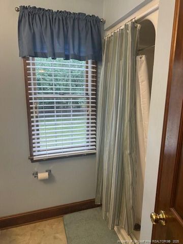 200 Londonderry Drive, Lumberton, NC 28358