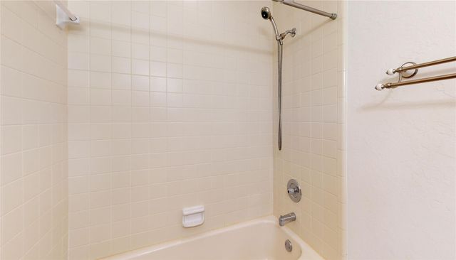 11 Sand Piper Place, The Woodlands, TX 77381