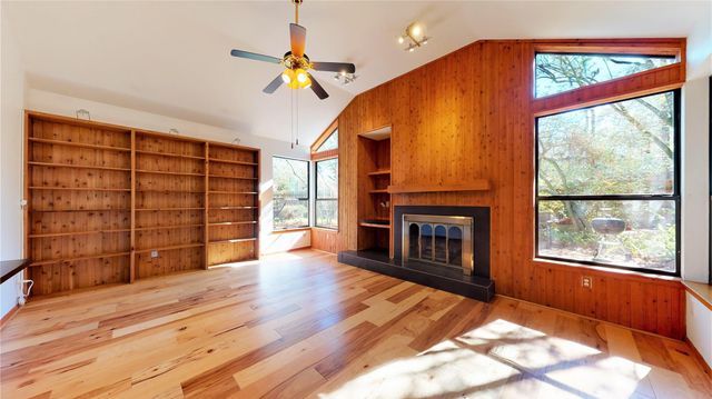 11 Sand Piper Place, The Woodlands, TX 77381