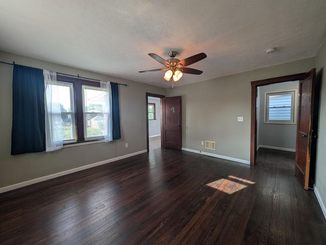 884 Bellows Avenue, Columbus, OH 43223