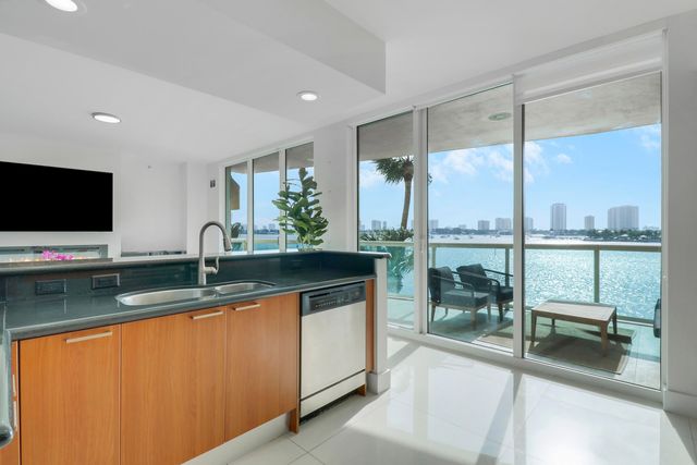 2640 Lake Shore Drive 307, Riviera Beach, FL 33404