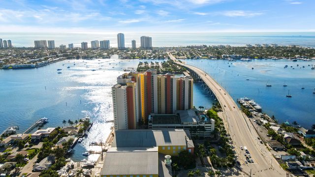 2640 Lake Shore Drive 307, Riviera Beach, FL 33404