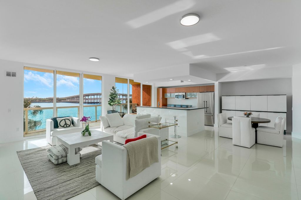 2640 Lake Shore Drive 307, Riviera Beach, FL 33404